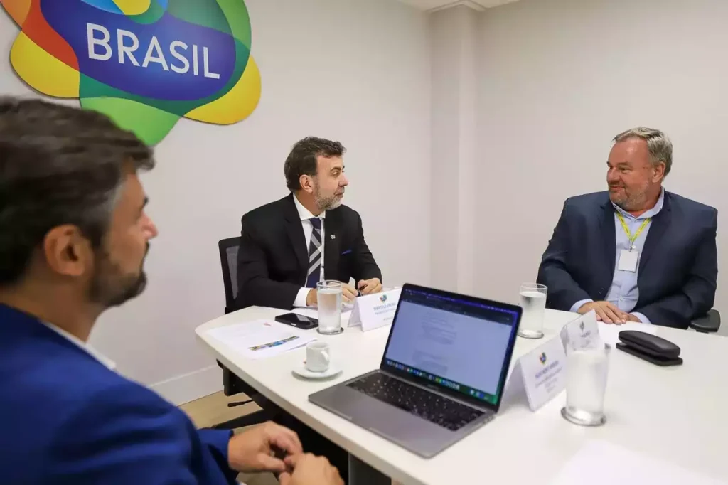 Embratur Oferece Capacitação para Agentes de Turismo em Arraial do Cabo Imagem do artigo