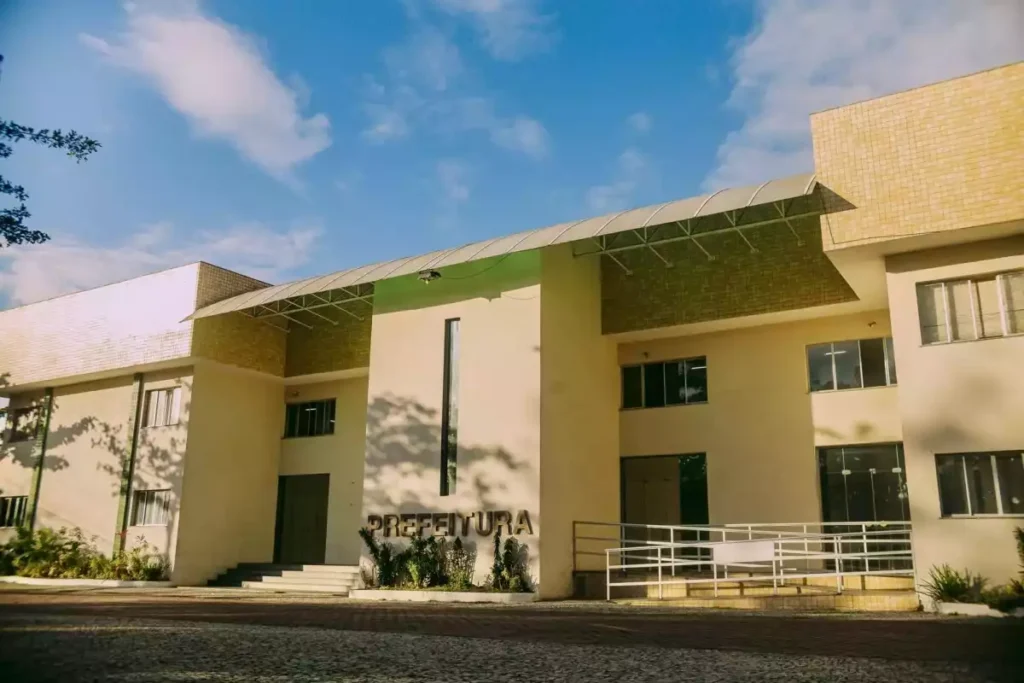 Servidores da Educação em Cabo Frio Recebem Menos que o Salário Mínimo: Uma Denúncia Alarmante Imagem do artigo