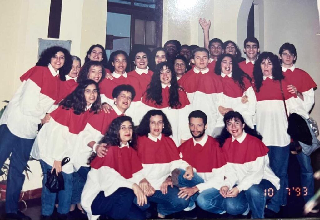 Coral Cantavento Celebra 50 Anos de História com Exposição em Cabo Frio Imagem do artigo