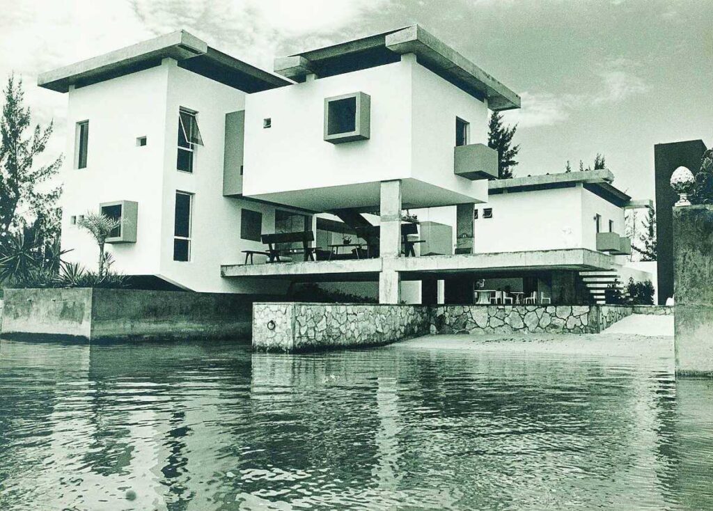 Turismo Cultural: A Arquitetura Moderna que Define Cabo Frio Imagem do artigo