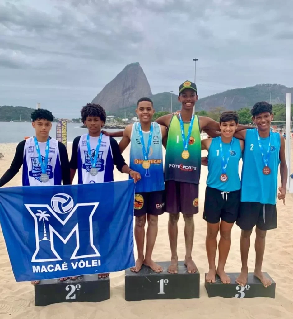 André Luiz: O Talento de 13 Anos que Conquistou o Título Estadual de Vôlei de Praia Imagem do artigo