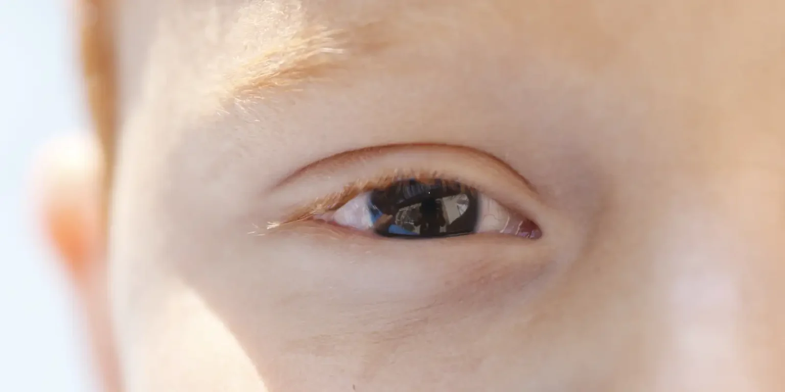 Dezembro Dourado: Uma Alerta para a Cegueira Infantil