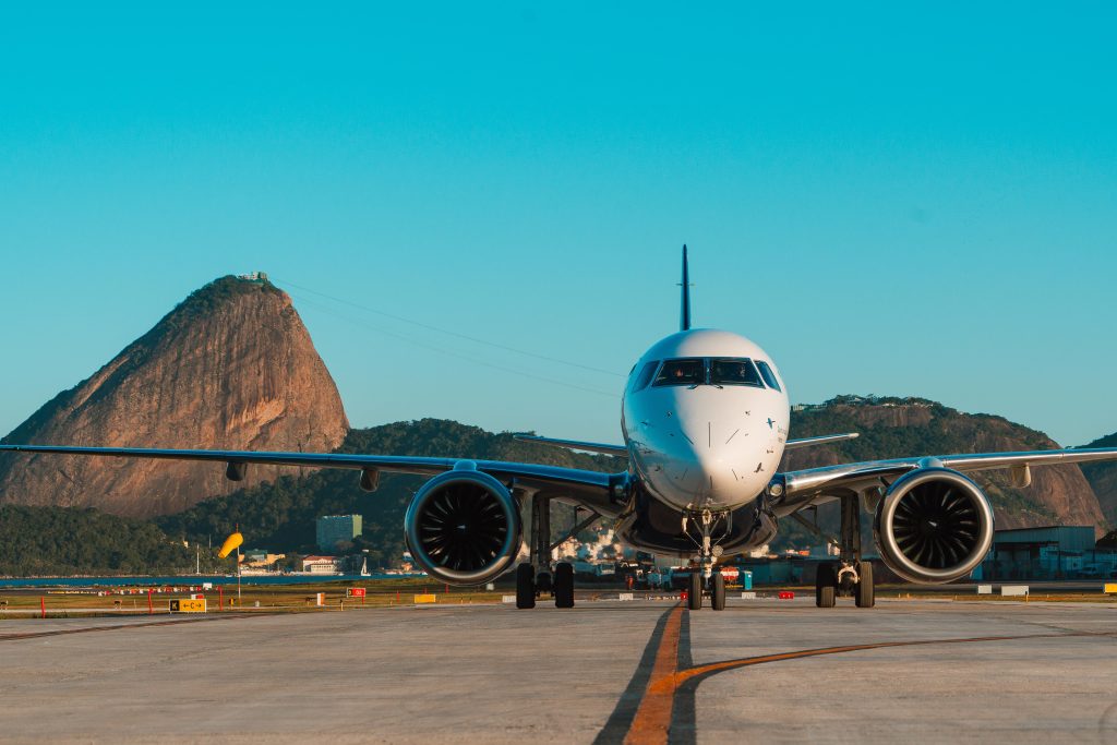 Disputa Aeroportuária no Rio: Santos Dumont em Risco de Esgotar o Galeão e Impactar o Turismo Disputa Aeroportuária no Rio: Santos Dumont em Risco de Esgotar o Galeão e Impactar o Turismo