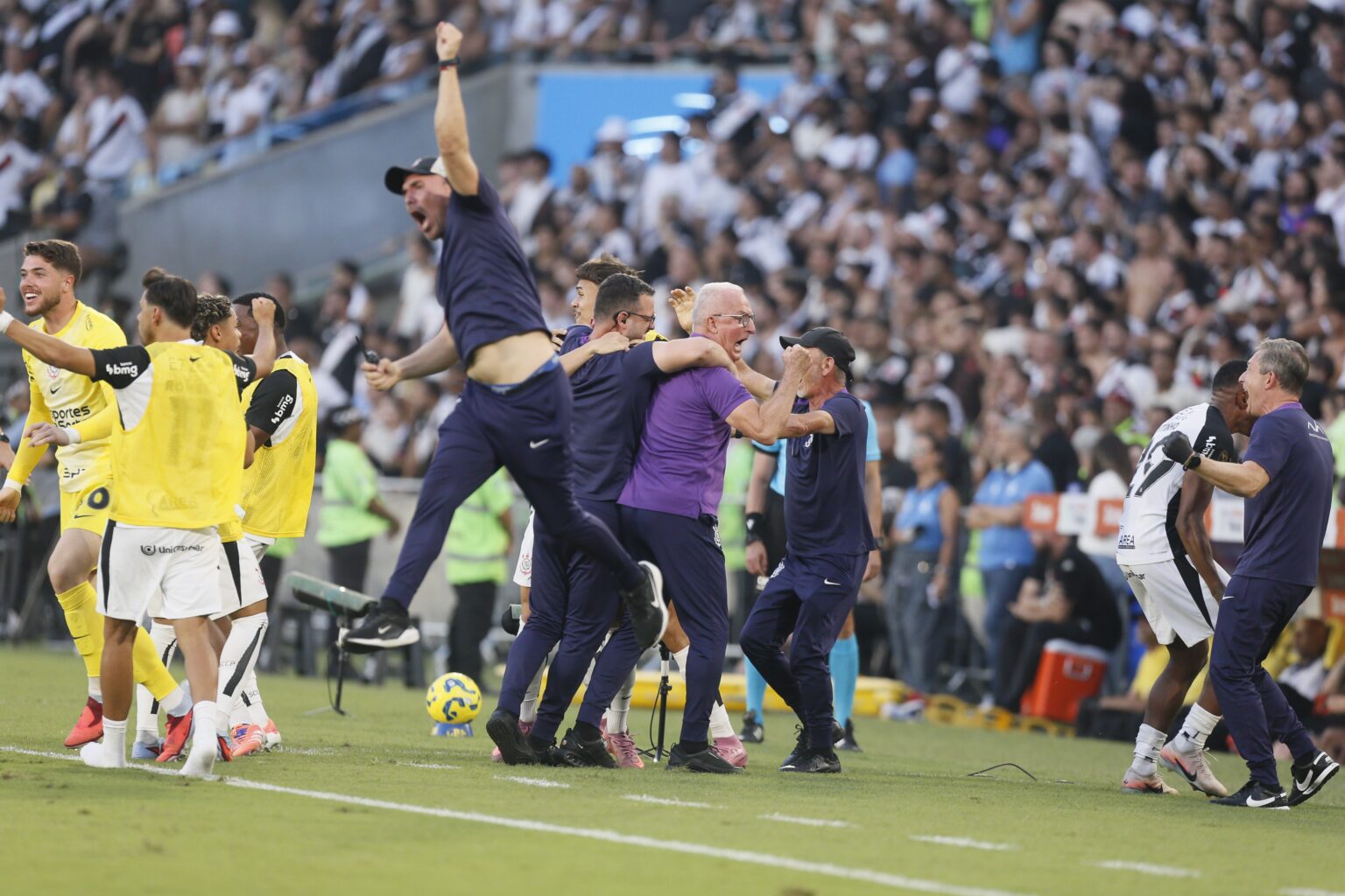 Dorival se destaca e conquista tetracampeonato da Copa do Brasil pelo Corinthians