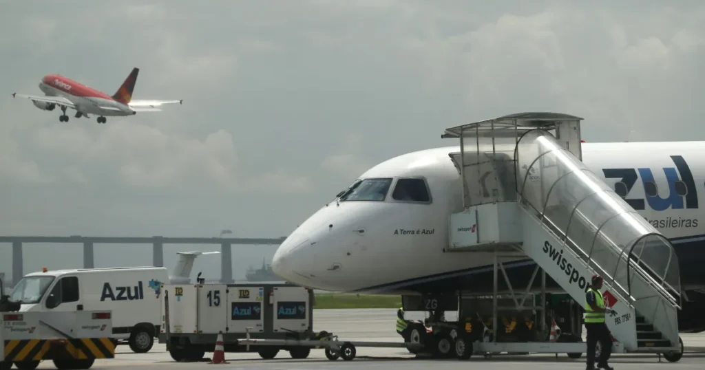Eduardo Paes Alerta sobre 'Forças Ocultas' no Aeroporto Santos Dumont