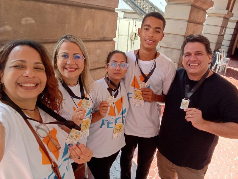 Educação de Mesquita brilha na FECTI 2025: Inovação e Sustentabilidade em Destaque