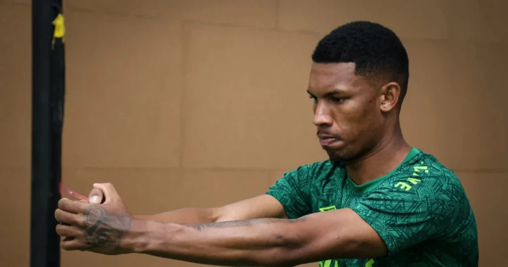 Goiás se Interessa por Atacante Lelê do Fluminense para 2026