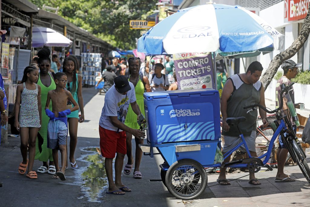 Governo do RJ Intensifica Ações para Combater Onda de Calor | Saúde em Foco
