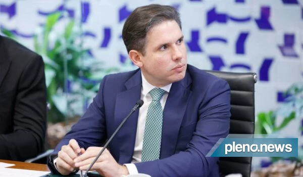 Hugo Motta Promove Debate sobre Fim da Escala 6×1: Uma Discussão Sem Viés Ideológico