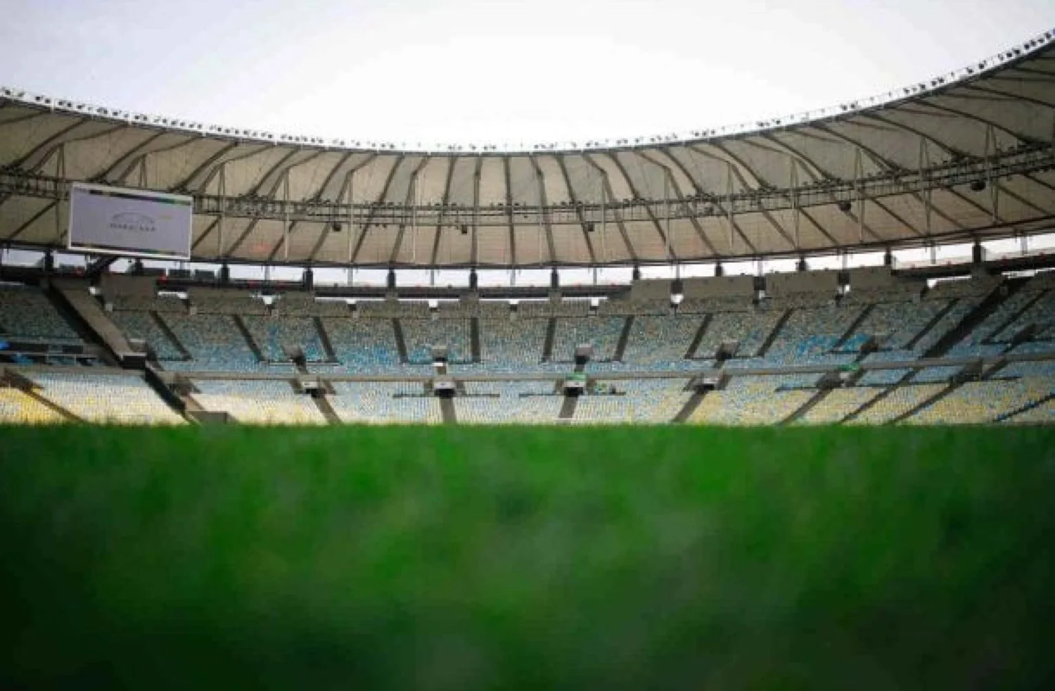 Impasse nas Negociações do Maracanã: Projeto de Lei e Naming Rights em Jogo