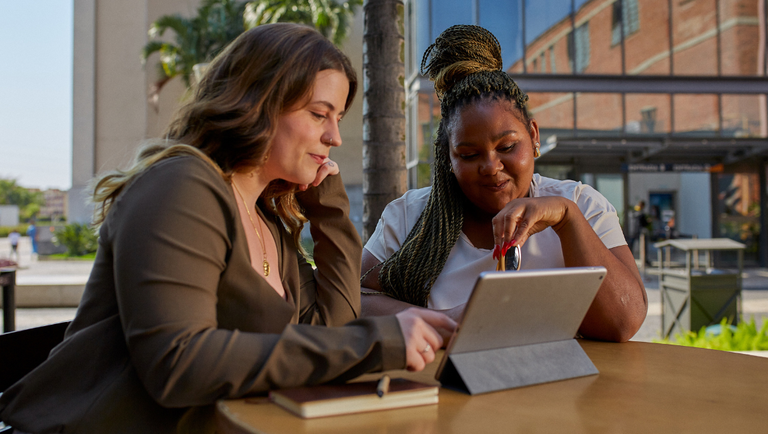 Ministério do Turismo Lança Programa de Qualificação Profissional para Impulsionar a Inserção no Setor Imagem do artigo