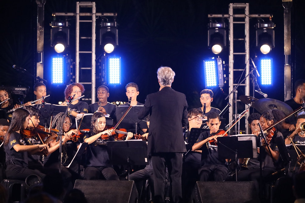 Orquestra Harmônicos de Conservatória Comemora Natal na Lagoa Rodrigo de Freitas