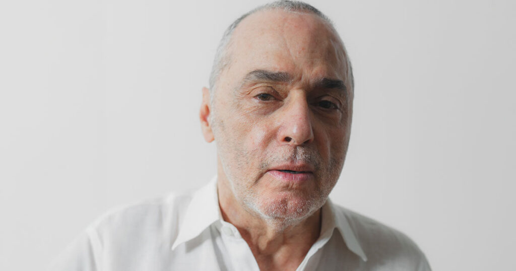 Sergio Miceli: Um Legado Inconteste na Sociologia da Cultura Brasileira Imagem do artigo