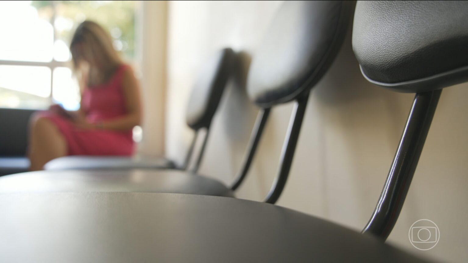 Estudo da Fiocruz Revela que Jovens Ignoram Atendimento em Saúde Mental, Embora Precisem Imagem do artigo