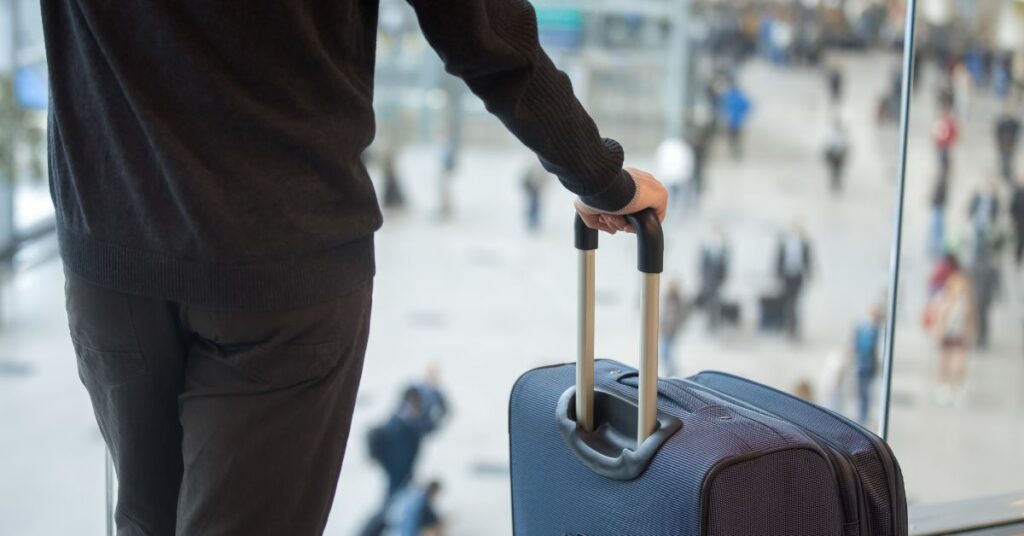 Turismo Internacional no Brasil Cresce 40% em 2025, Impulsionando a Economia