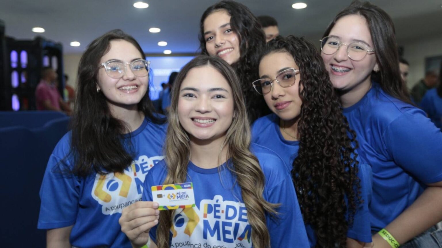 40 Iniciativas Transformadoras para a Educação Brasileira em 2023 40 Iniciativas Transformadoras para a Educação Brasileira em 2023