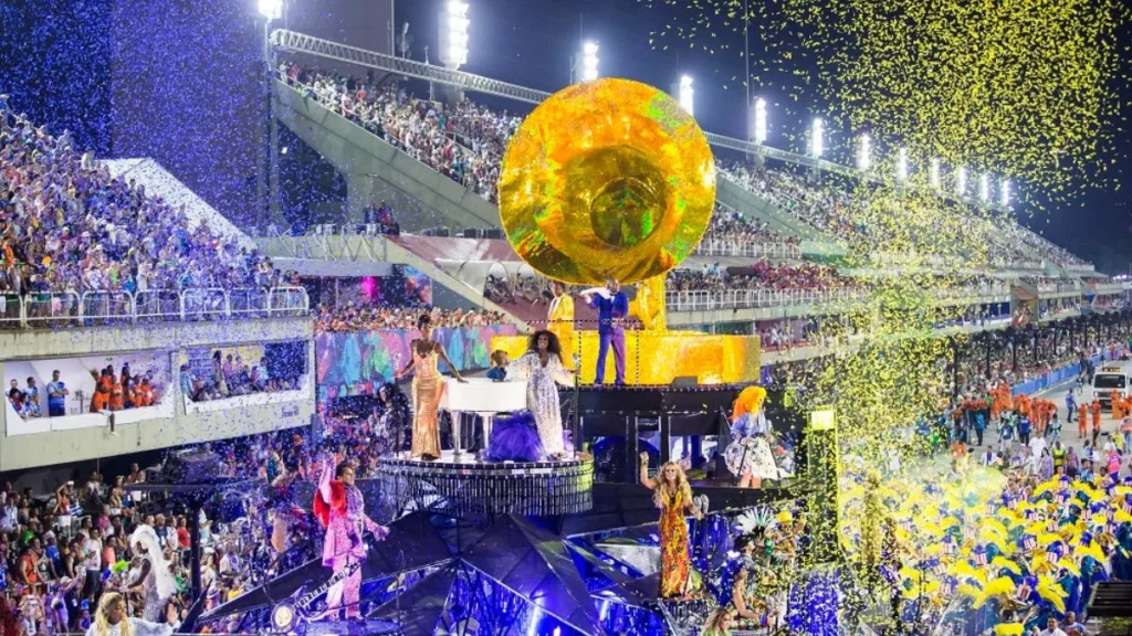 A Evolução dos Desfiles de Escolas de Samba no Rio de Janeiro