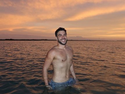 Álvaro Xaro defende Justin Bieber e ironiza críticas sobre show no Rio