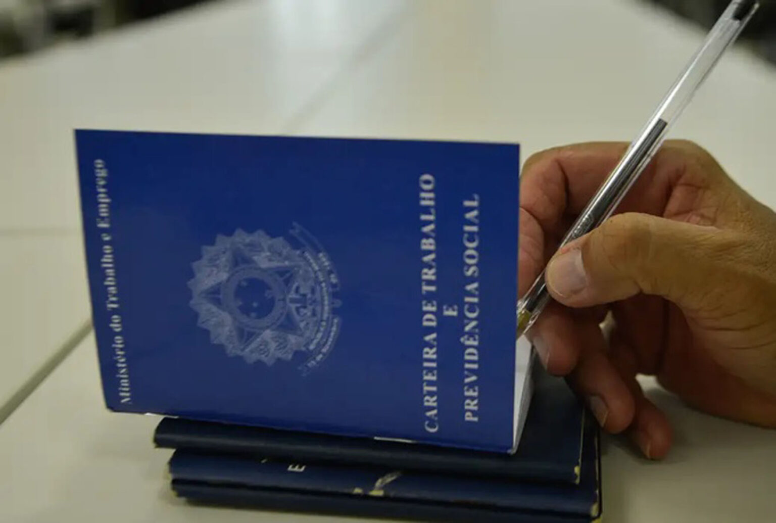 Brasil Fecha 2025 com 1,27 Milhão de Empregos Formais Criados