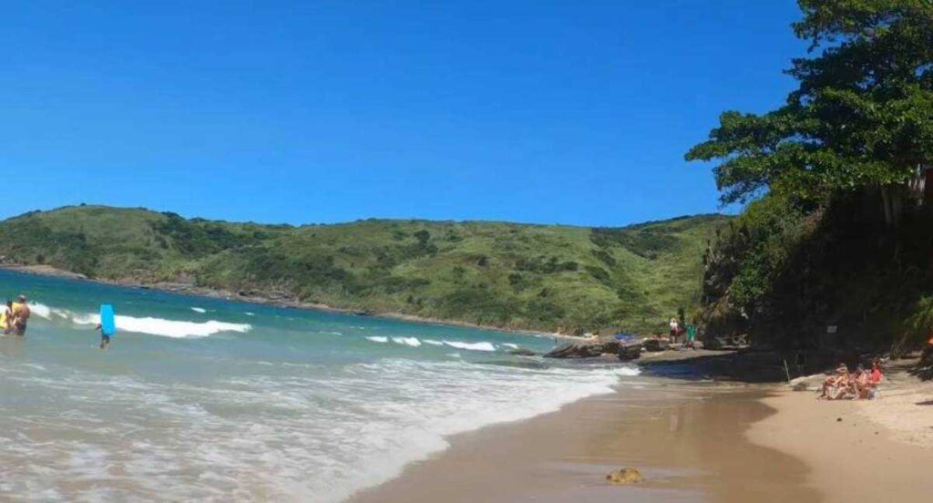 Búzios: O Encanto da 'Saint-Tropez Brasileira' como Destino Turístico Imperdível