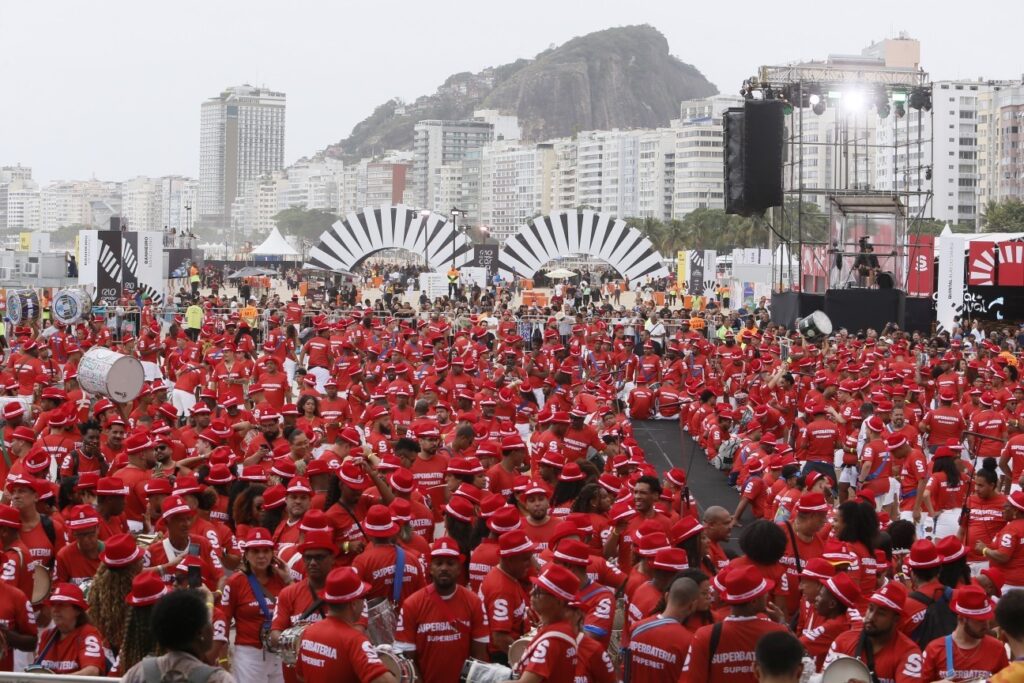 Carnaval de Recordes: Como o Turismo e Patrocínios Inovadores Impulsionam a Folia