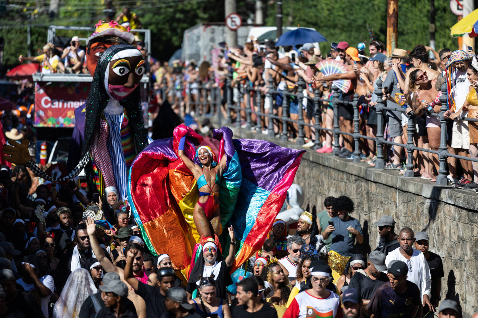 Carnaval do Rio: Homenagens a Preta Gil e Despedidas em Grande Estilo