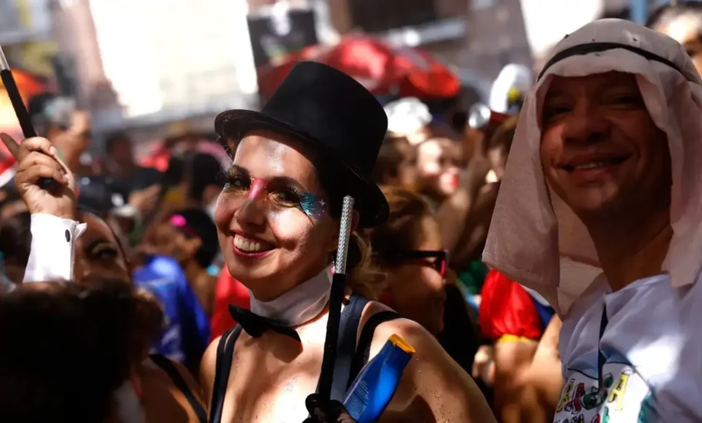 Carnaval Não Oficial: O Início da Folia no Rio de Janeiro