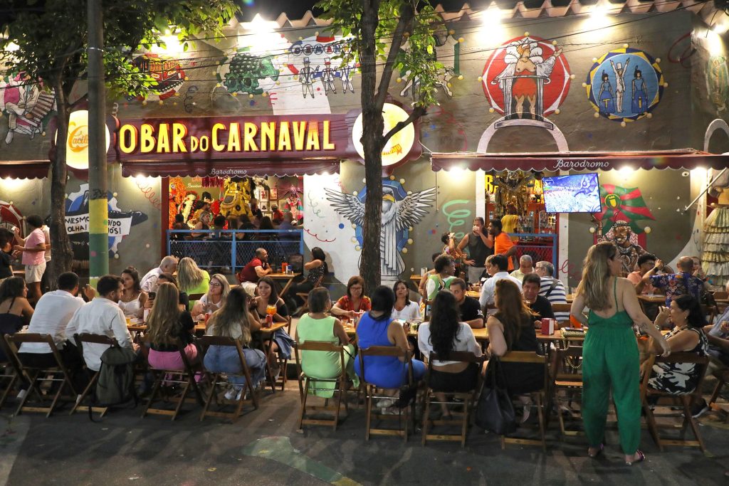 Carnaval no RJ: 85% dos Bares e Restaurantes Preveem Aumento nas Vendas com a Chegada do Verão