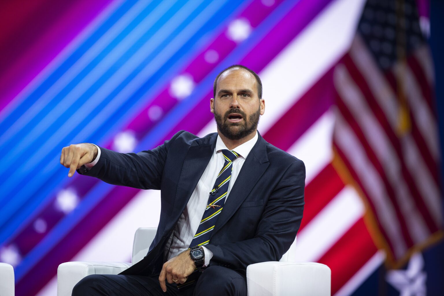 Comparação entre Saúde de Bolsonaro e Collor Agita Discussão sobre Prisão Domiciliar