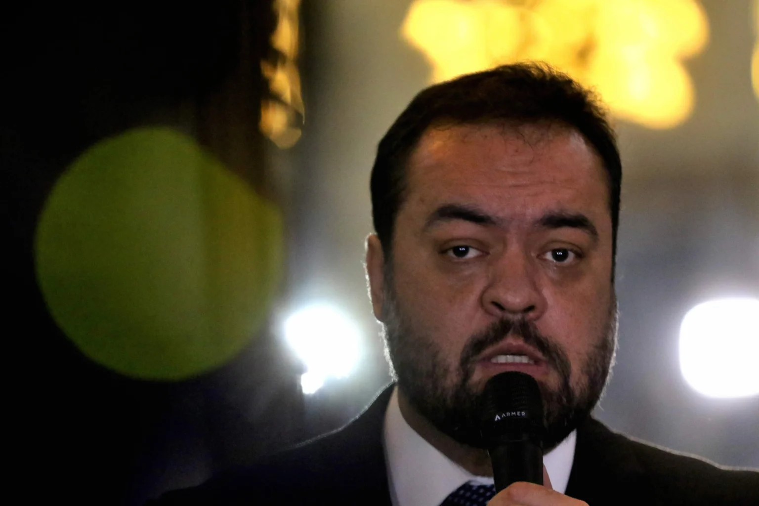 Conflito Político na Alerj: Disputa por Governo-Tampão Antes da Renúncia de Castro