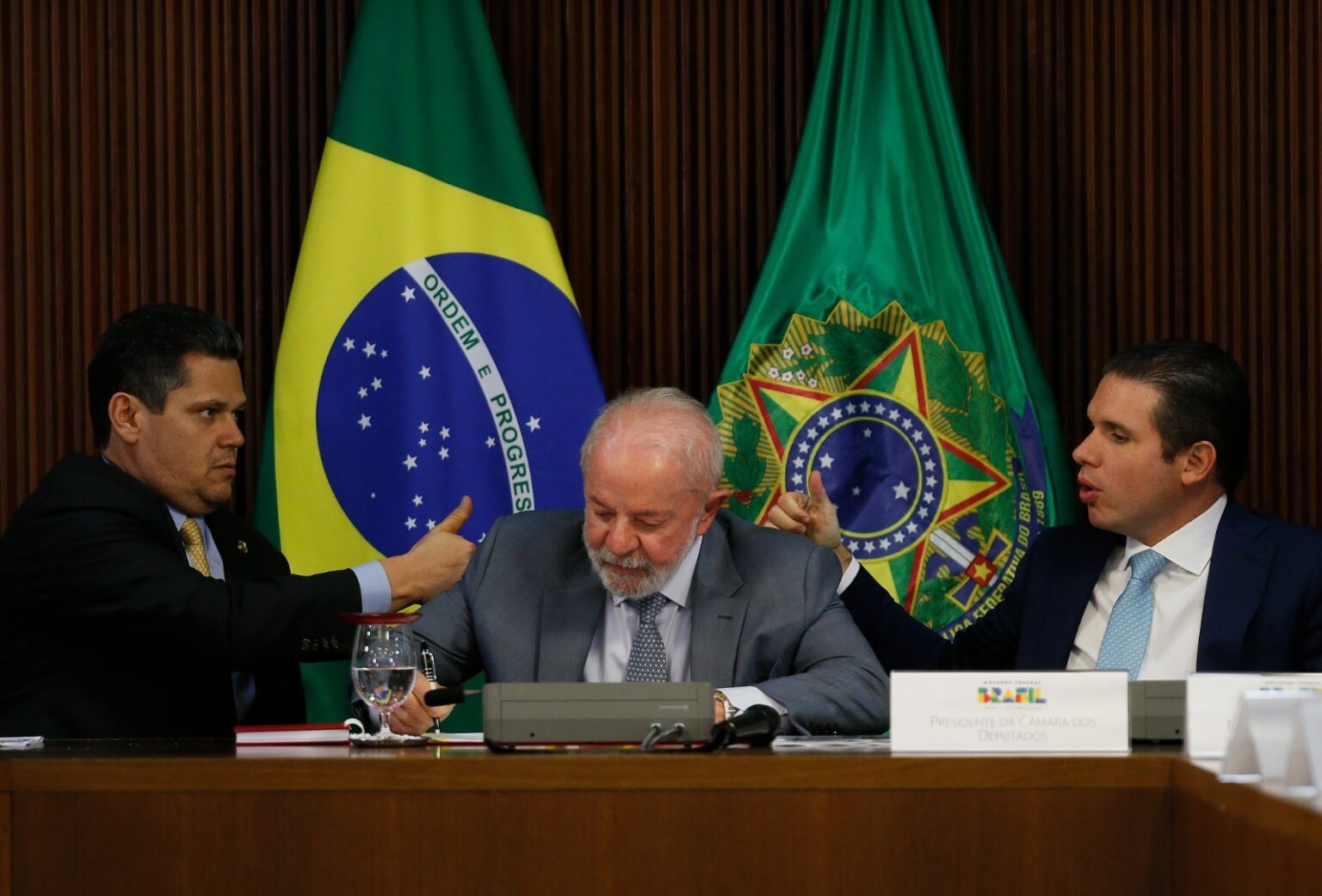 Congresso Analisa 70 Vetos de Lula, Incluindo Projeto de Dosimetria