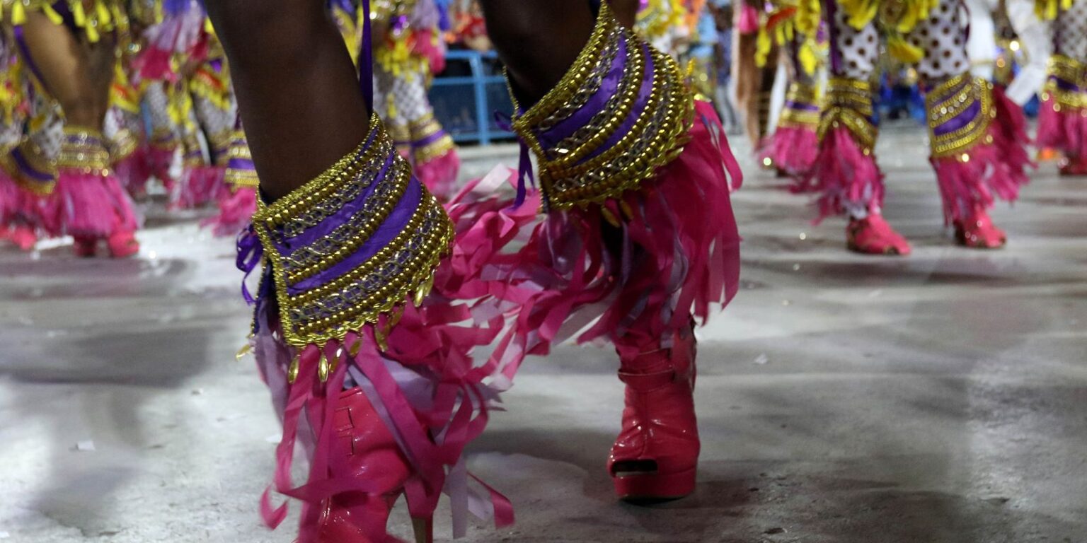 Cuidados Essenciais na Busca pela Estética no Carnaval: Mantenha sua Saúde em Primeiro Lugar
