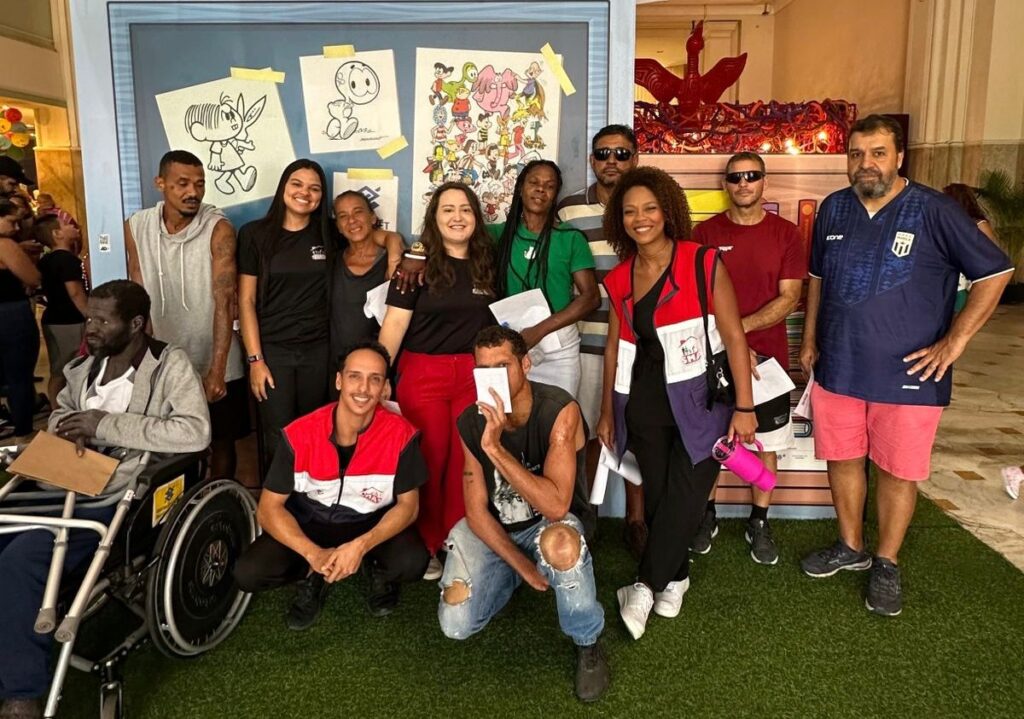 Cultura e Cidadania: A Prefeitura de Maricá Leva Acolhidos à Exposição de Maurício de Sousa Cultura e Cidadania: A Prefeitura de Maricá Leva Acolhidos à Exposição de Maurício de Sousa