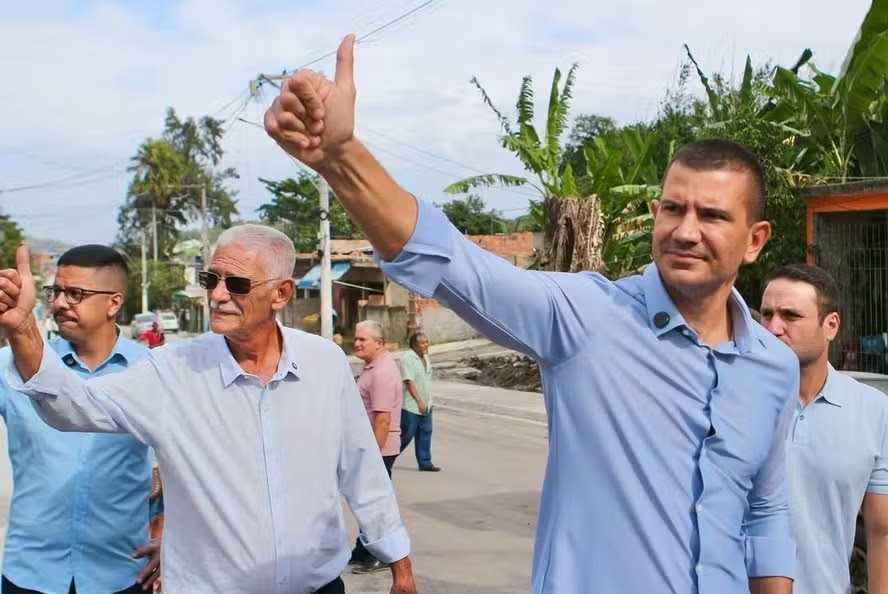 Desafios Políticos: Douglas Ruas e a Corrida pelo Governo do Rio de Janeiro