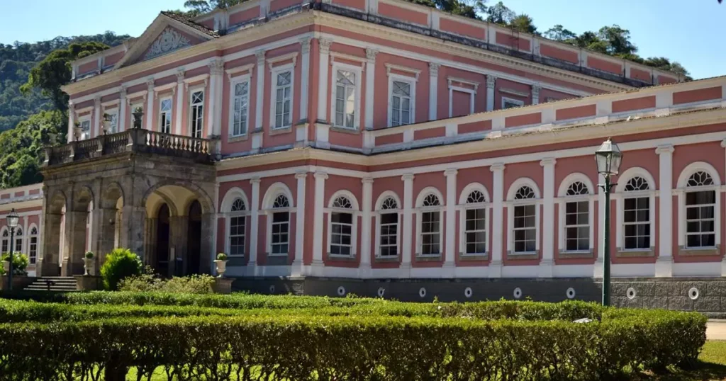 Descubra 5 Cidades Imperdíveis do Interior do Rio de Janeiro para Sua Próxima Viagem