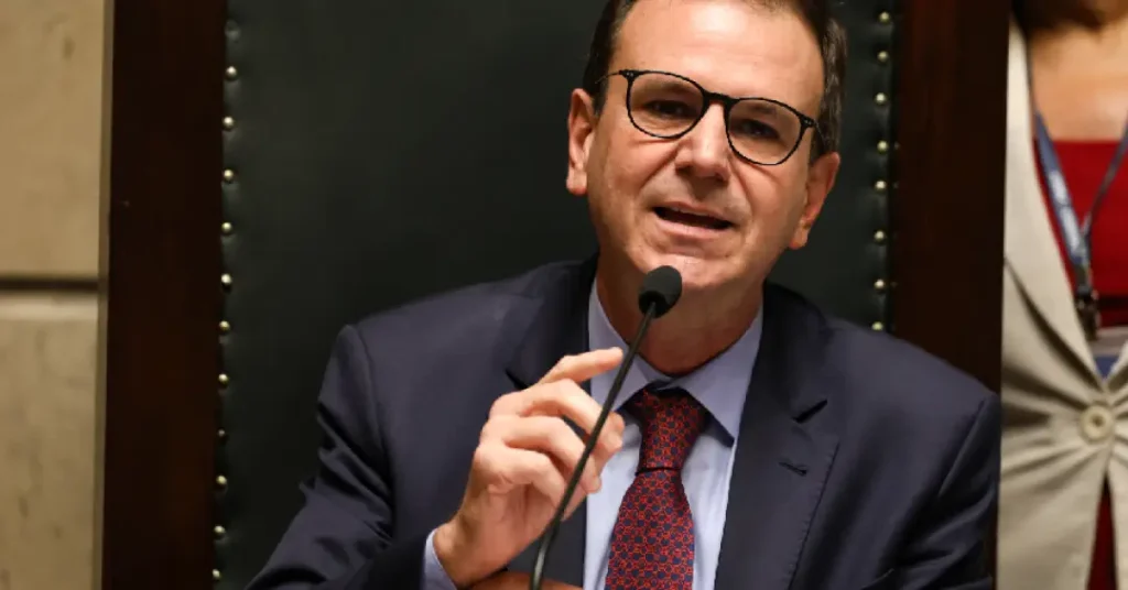 Eduardo Paes Define Data para Deixar Prefeitura do Rio e Focar na Campanha