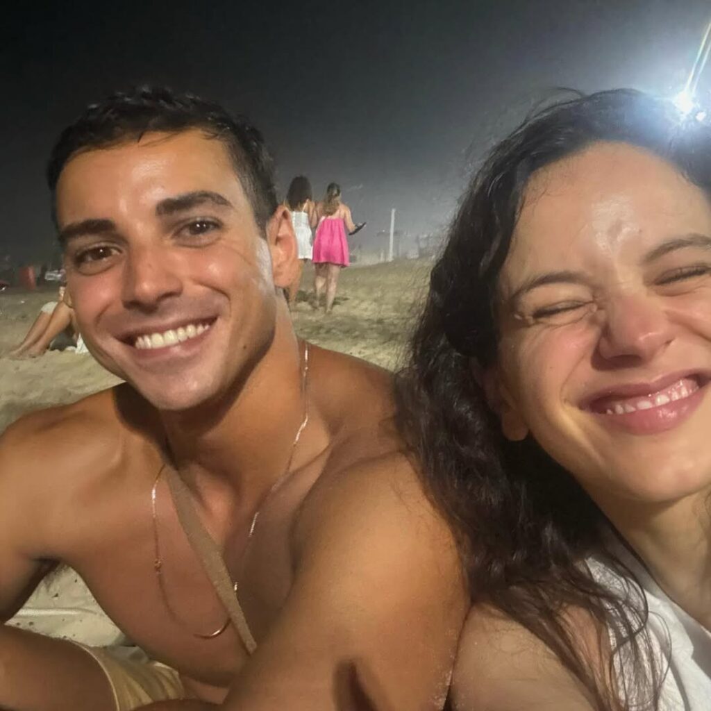 Fãs de Rosalía Celebram Encontro com a Cantora em Ipanema: 'Sortudo!'