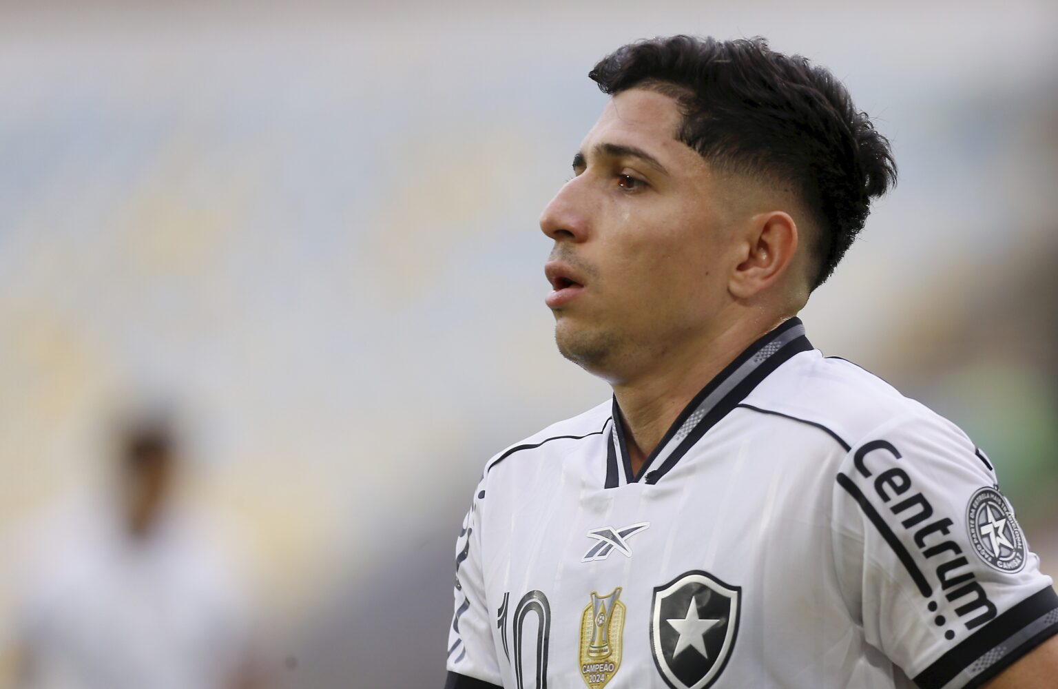 Fluminense Desiste de Contratar Savarino Após Impasse com Botafogo