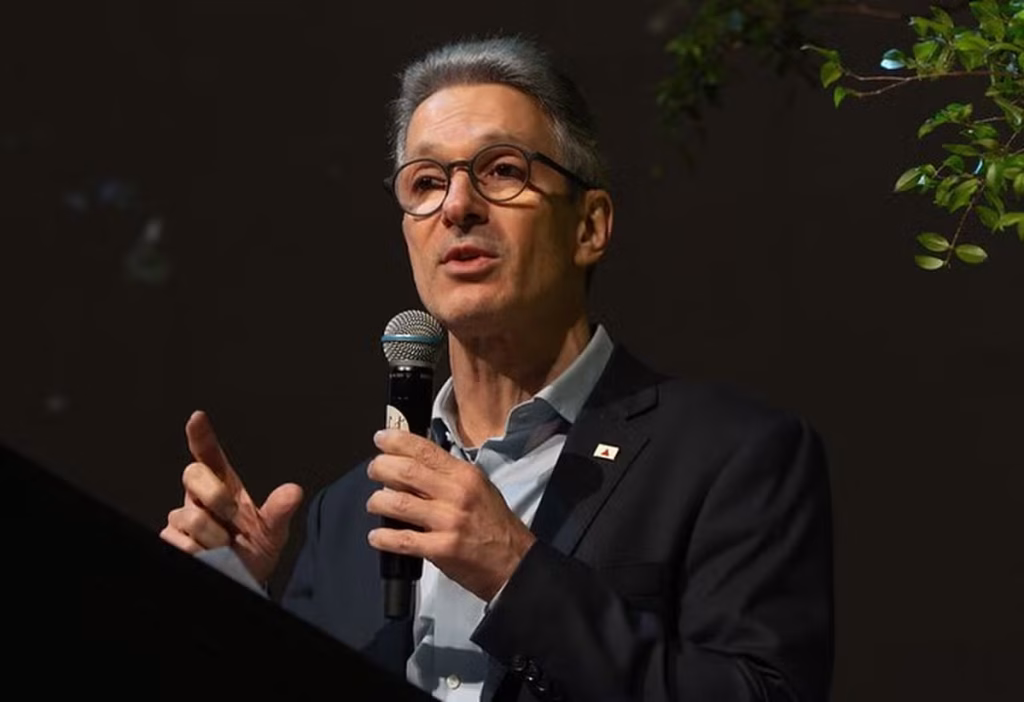 Gastos com Avião Oficial de Romeu Zema Aumentam na Pré-Campanha