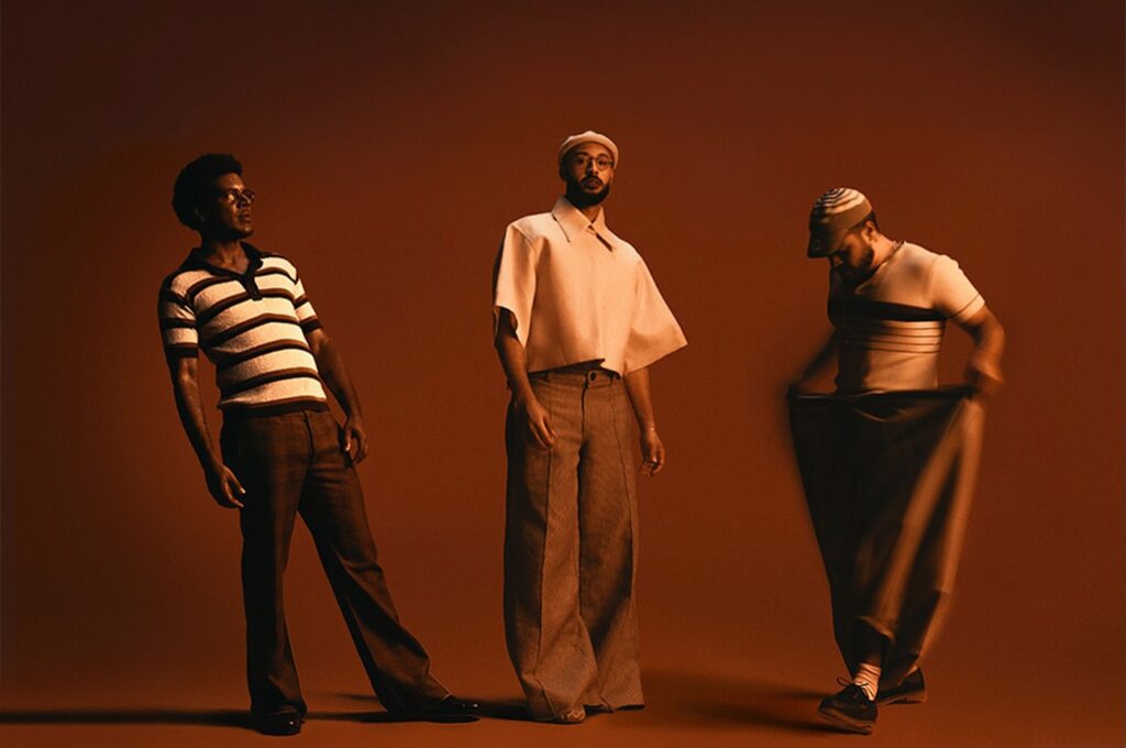 Gilsons Lança Novo Álbum e Inicia Turnê em Abril: Uma Nova Etapa Musical Gilsons Lança Novo Álbum e Inicia Turnê em Abril: Uma Nova Etapa Musical