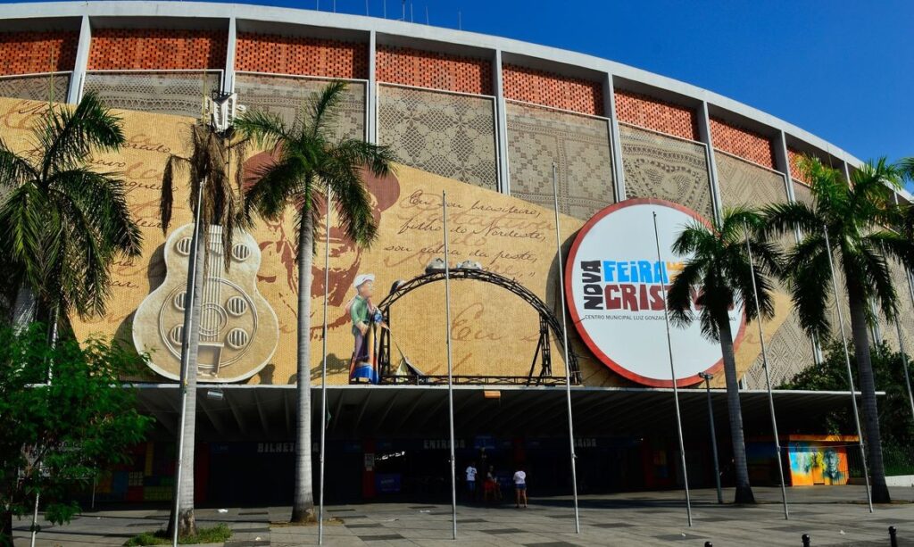 Leilão do Pavilhão da Feira de São Cristóvão: Futuro do Centro Cultural em Jogo