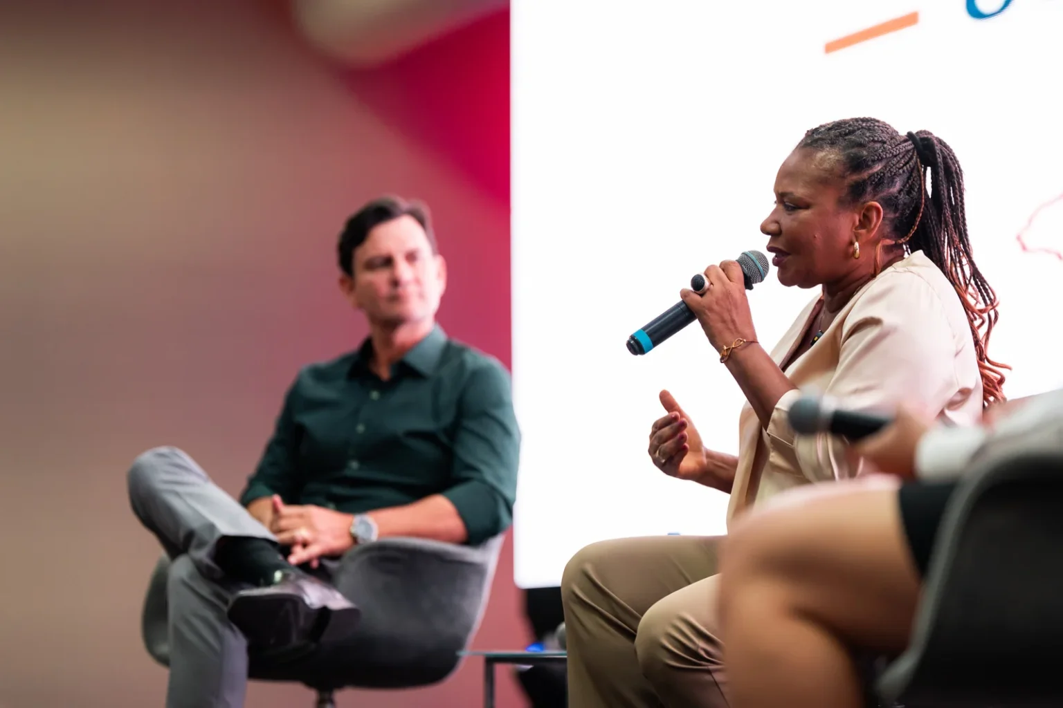 Ministra Margareth Menezes Exalta Investimentos em Cultura para Fortalecer a Economia Criativa nos M