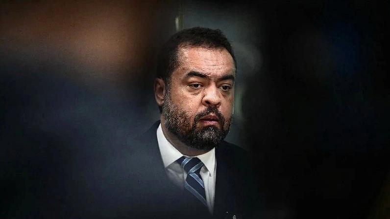 Moraes Concede Prazo a Castro para Esclarecimentos Sobre Premiação a Policiais Moraes Concede Prazo a Castro para Esclarecimentos Sobre Premiação a Policiais