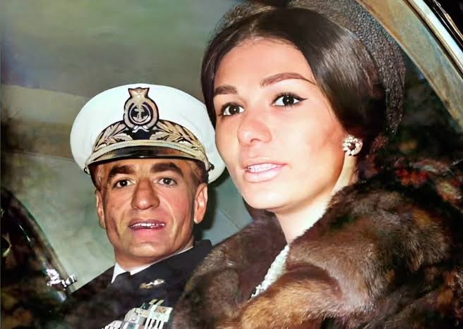 O Legado da Visita do Xá do Irã ao Rio: Reflexões em Tempos de Revolta