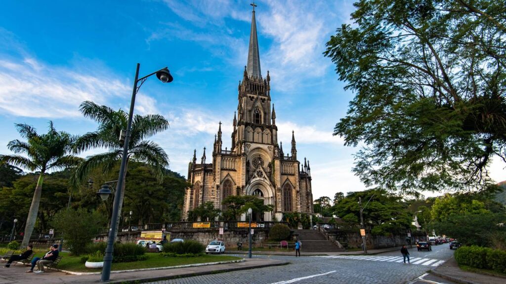 Petrópolis: A Cidade Imperial Ideal para Viver com Tranquilidade e Sofisticação