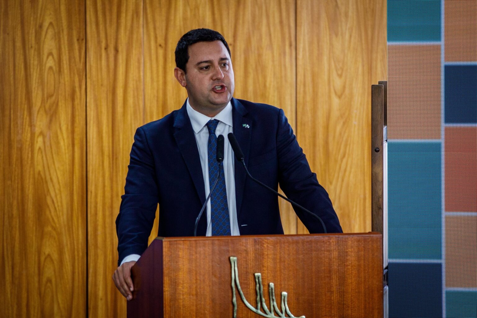 Ratinho Jr. Enfrenta Desafios em Alianças Políticas no PSD para 2024