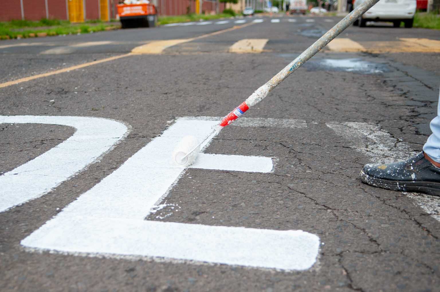 Revitalização da Sinalização Escolar: Prefeitura de Canoas Foca na Segurança Viária