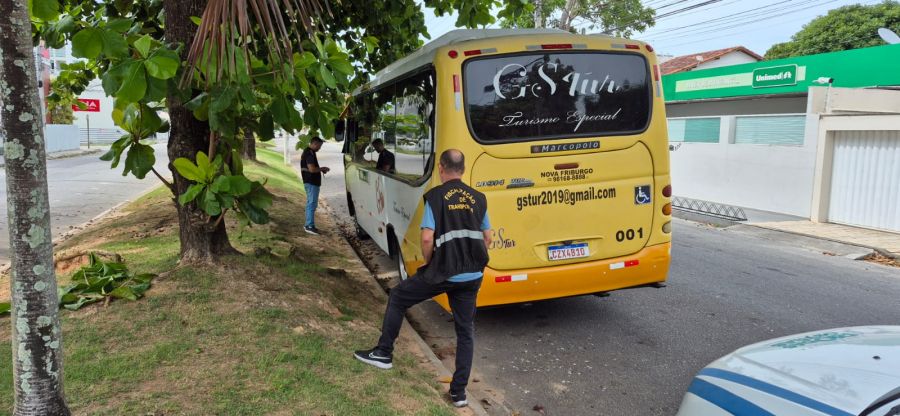 Rio das Ostras Intensifica Fiscalização de Veículos de Turismo para Garantir Mobilidade