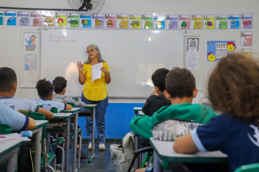 Rio das Ostras: Processo Seletivo para Vagas Temporárias na Educação