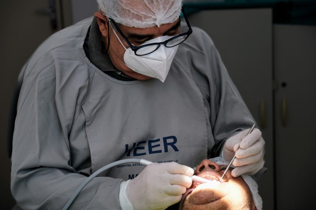 Rio de Janeiro Avança na Qualidade do Atendimento a Idosos com Investimentos em Saúde